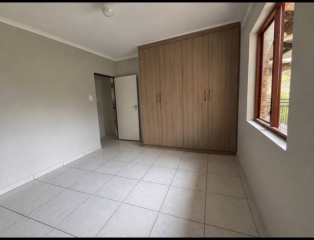 2 BEDROOM FLAT TO LET IN MERRIVALE
